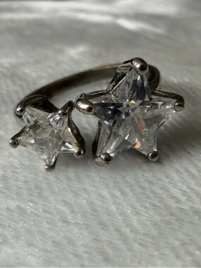 Star Crystal Double Ring in Clear Silver Tone